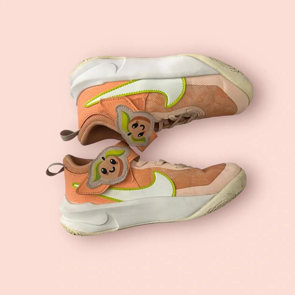 Nike Team Hustle D 10 Lil DM4324-600 Sz 1Y
